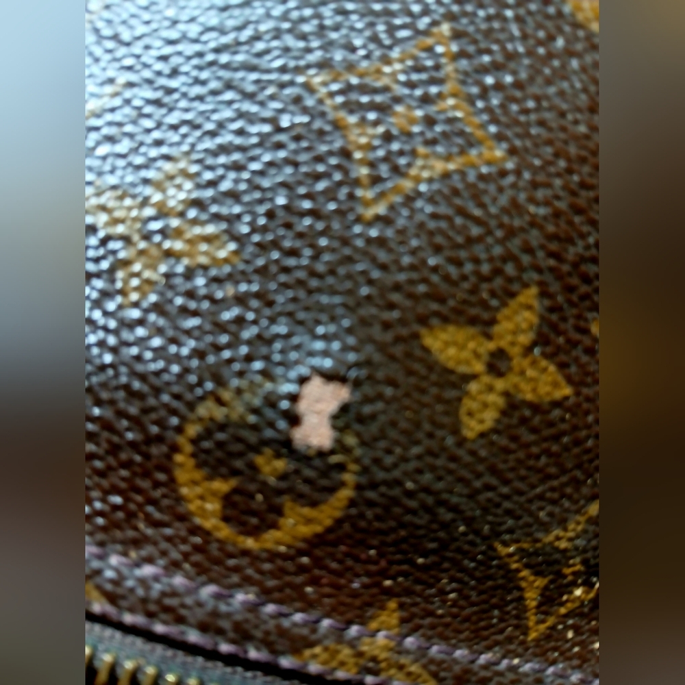 Louis Vuitton Speedy 30 Handbag - Picture 13 of 16